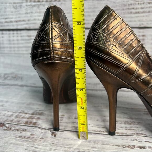 Sam Edelman 7.5 Tessa Laser Etched Heel Bronze High Heels 4" - Picture 9 of 10